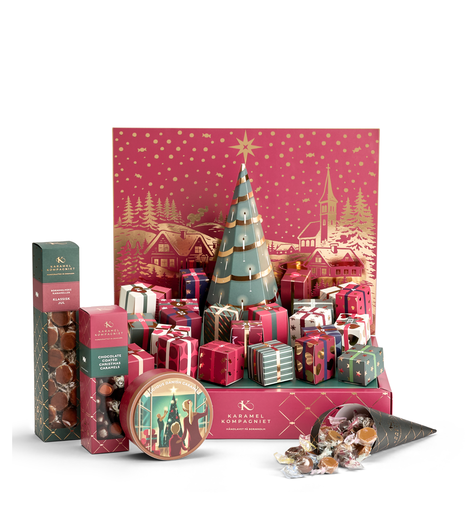 Karamel Kompagniets julekalender 2026 med julekalenderen, en æske chocolate coated caramels, en dåse christmastime karameller og en gratis gave, en klassik jul æske karameller